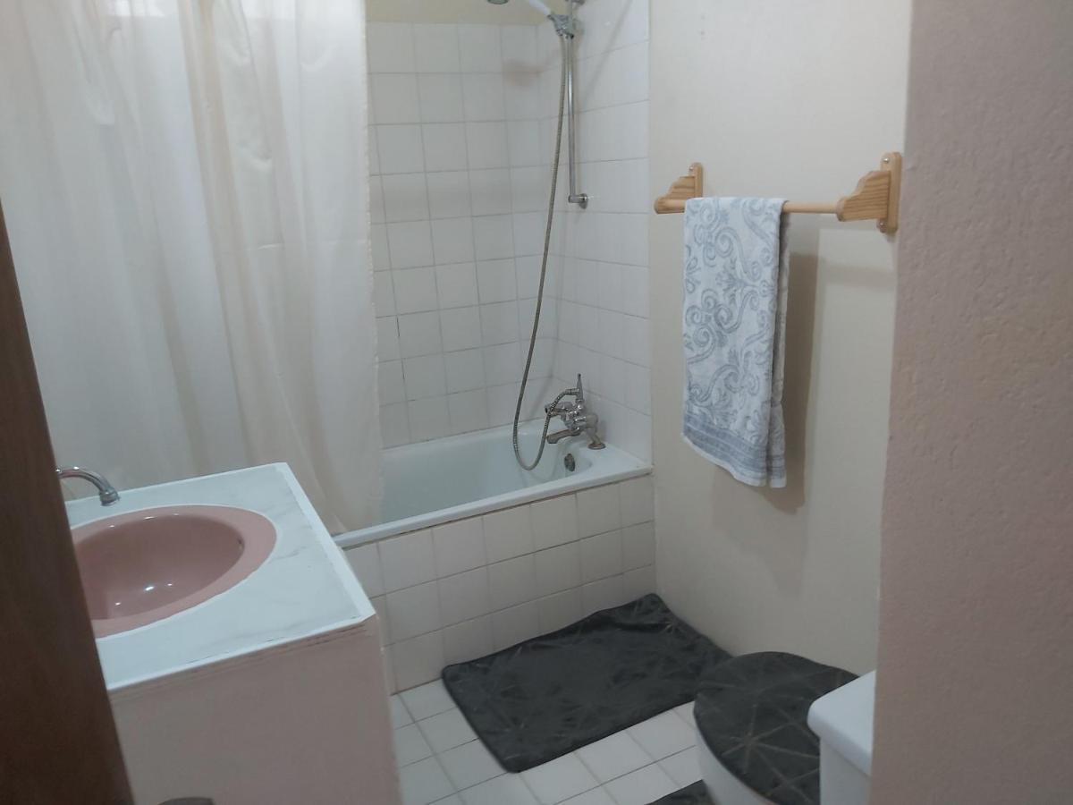 Ocean View Apartments Μπριτζτάουν Εξωτερικό φωτογραφία