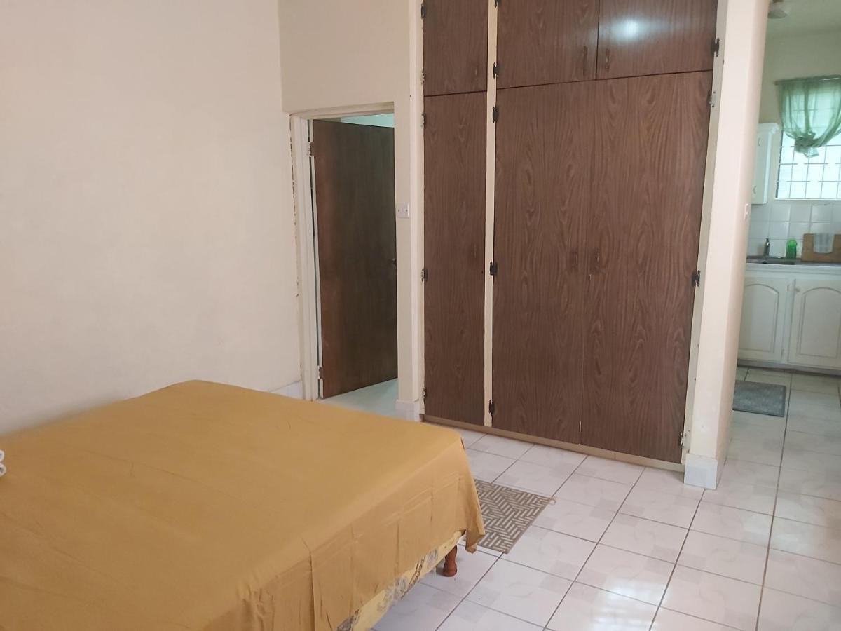 Ocean View Apartments Μπριτζτάουν Εξωτερικό φωτογραφία