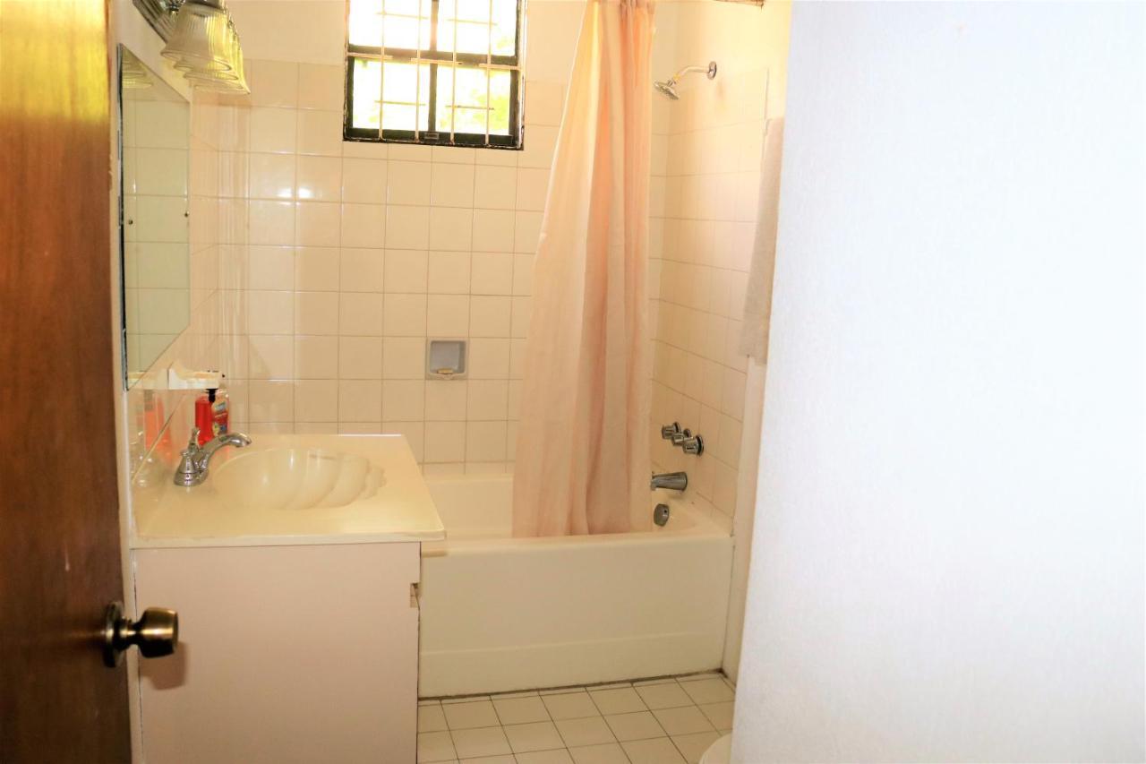 Ocean View Apartments Μπριτζτάουν Εξωτερικό φωτογραφία