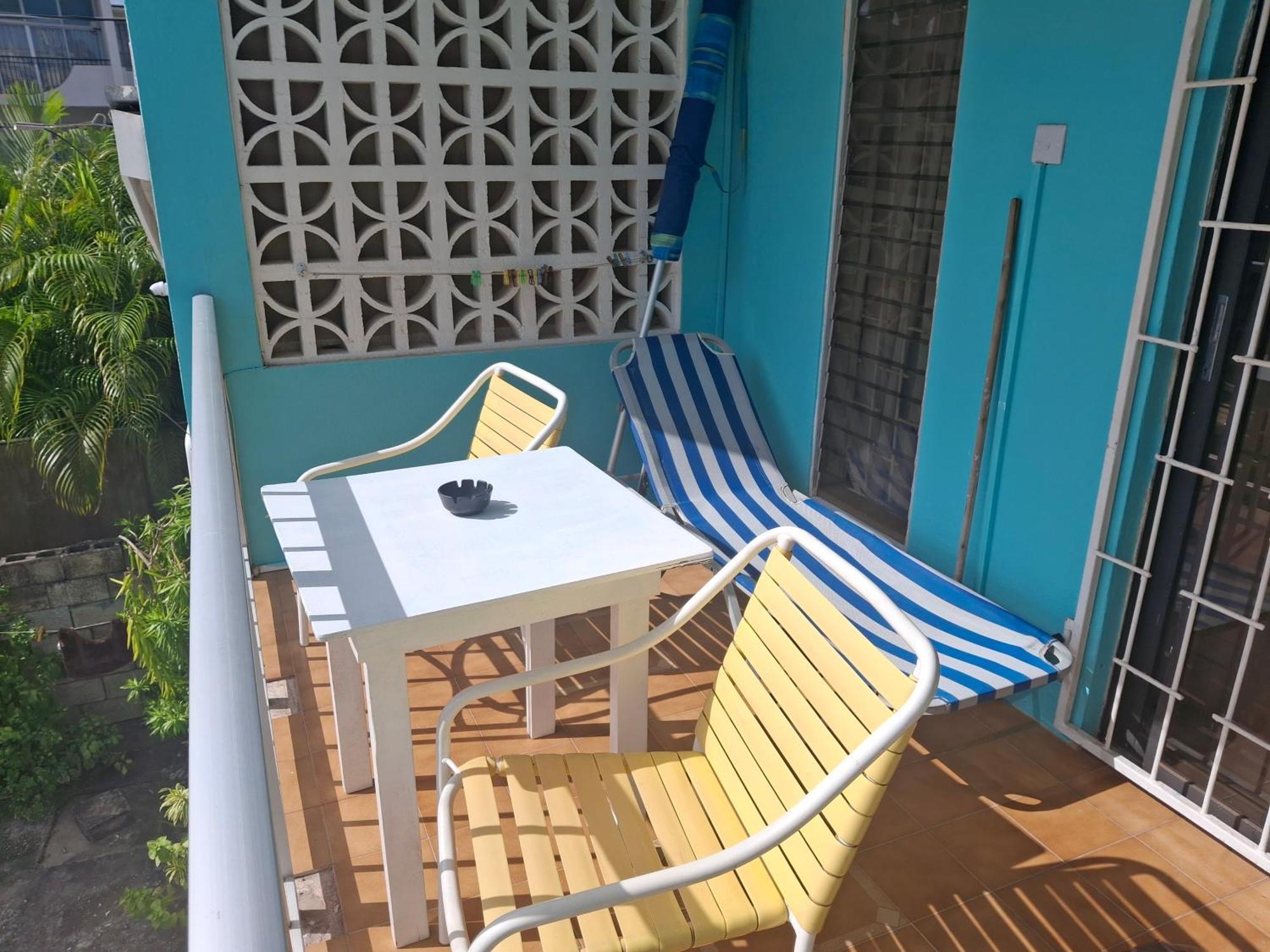 Ocean View Apartments Μπριτζτάουν Εξωτερικό φωτογραφία