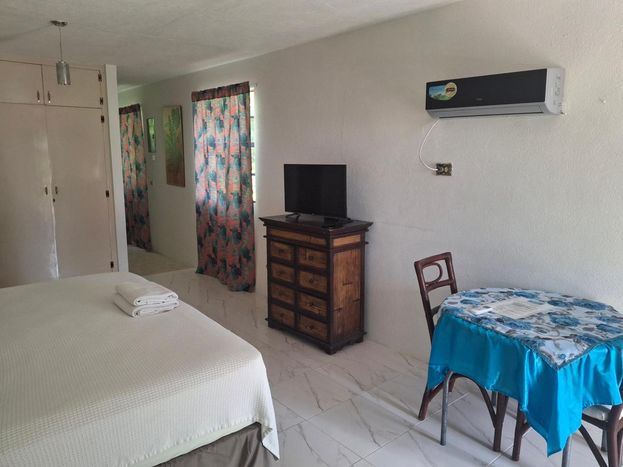 Ocean View Apartments Μπριτζτάουν Εξωτερικό φωτογραφία